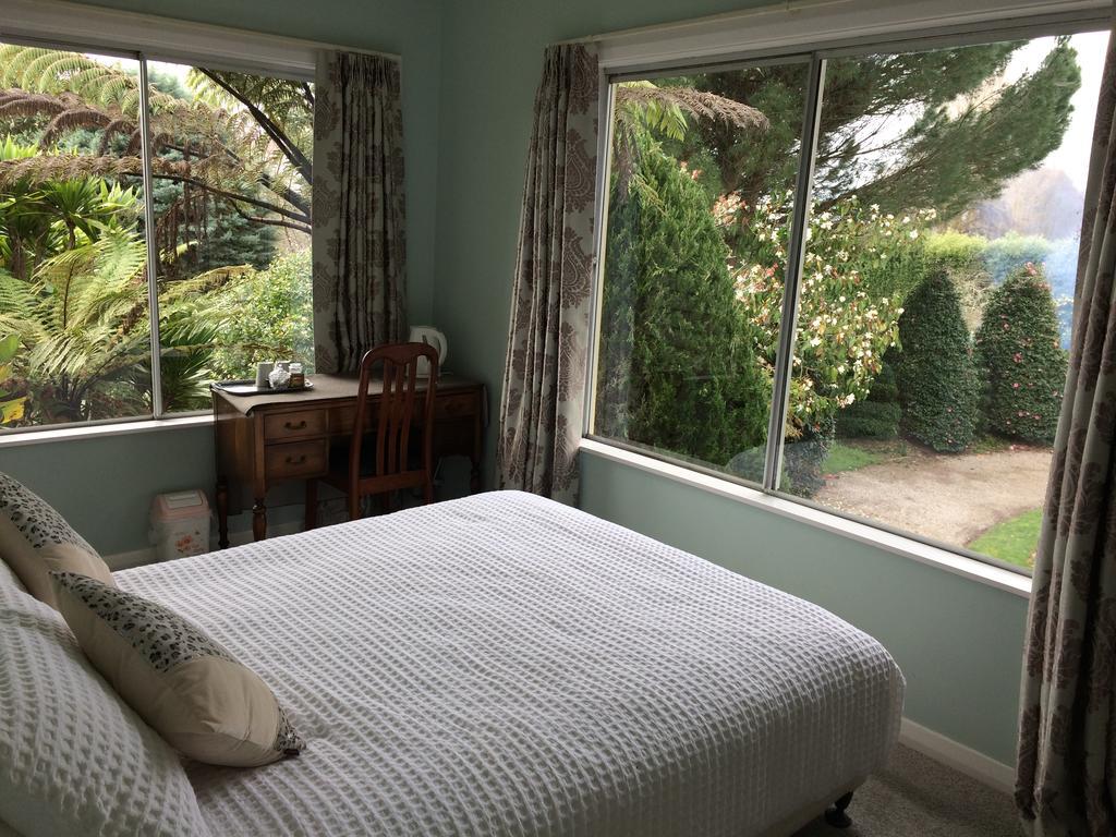 English Cherry Tree Manor Tamahere Екстер'єр фото